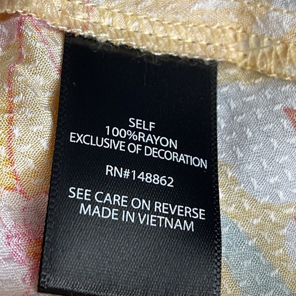 Torrid women size 2 Blouse - Picture 6 of 7